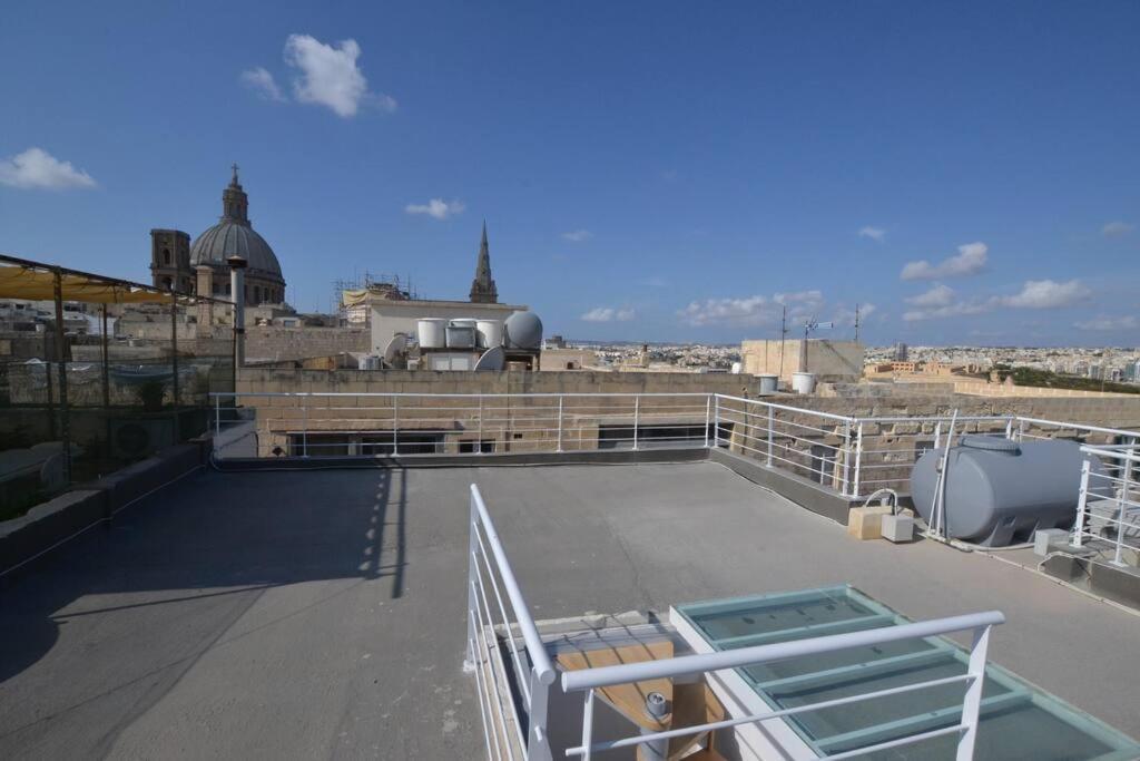Vallettadreamsuites Groud Floor Shared Sea View Rooof Terrace Eksteriør billede