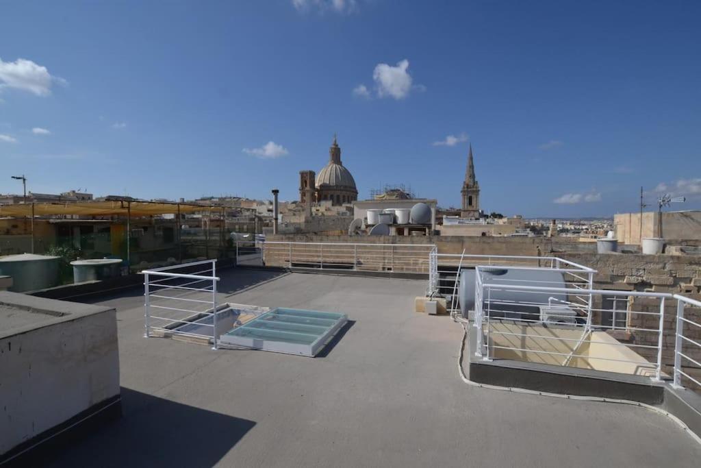 Vallettadreamsuites Groud Floor Shared Sea View Rooof Terrace Eksteriør billede
